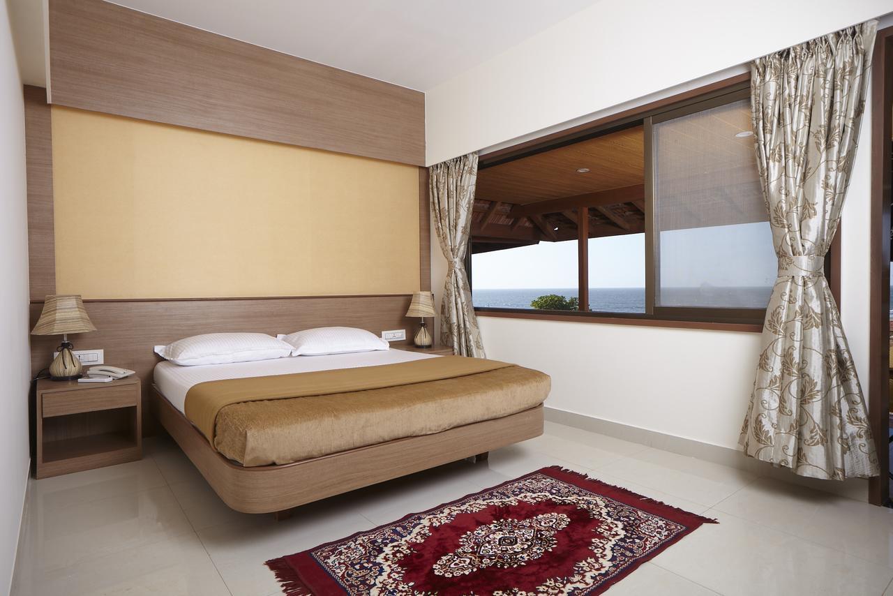 Sagar Sawali , Ladghar Beach View Resort Dāpoli Exterior foto